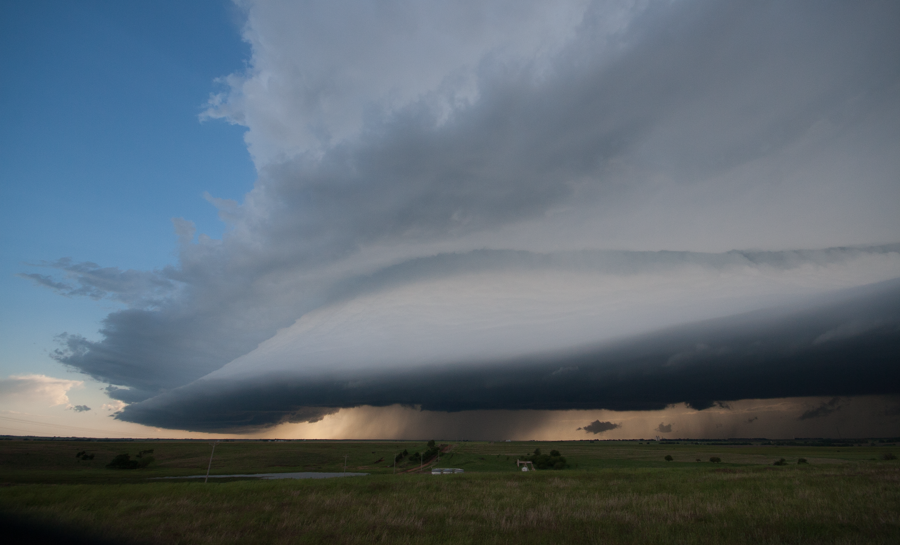 Shelf cloud of an Oklahoma supercell intercepted by UNL's TORUS team (courtesy Matthew Wilson).